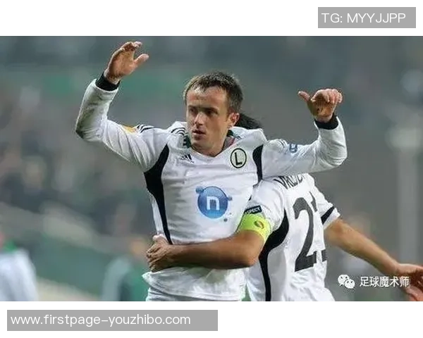 华沙军团与科克城激战正酣实况分析与精彩瞬间回顾